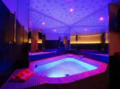 Jacuzzi